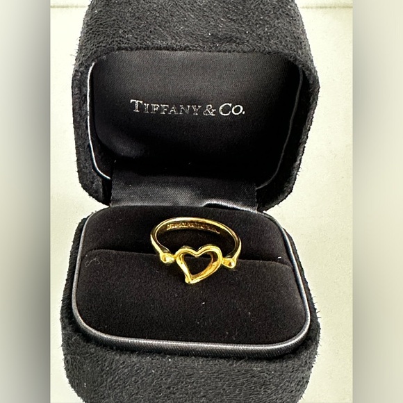 Tiffany & Co Yellow Gold Open Heart Elsa Peretti Ring size 5.25 - Picture 2 of 12